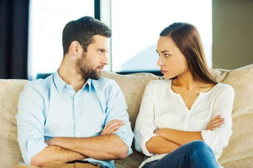 طرق التعامل مع الزوج أو الزوجة الأنانية ... 7 طرق للتعامل مع الأشخاص الأنانيين
