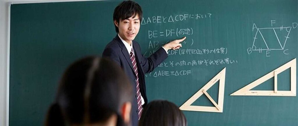 دور المعلم الياباني في منظومة التعليم و طريقة تطوير المدرس المصري 