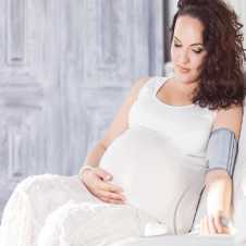 أعراض هبوط الضغط عند الحامل وما هي أسباب انخفاض ضغط الدم أثناء الحمل