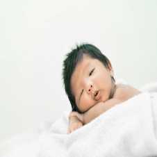 ماذا يحتاج الطفل حديث الولادة؟