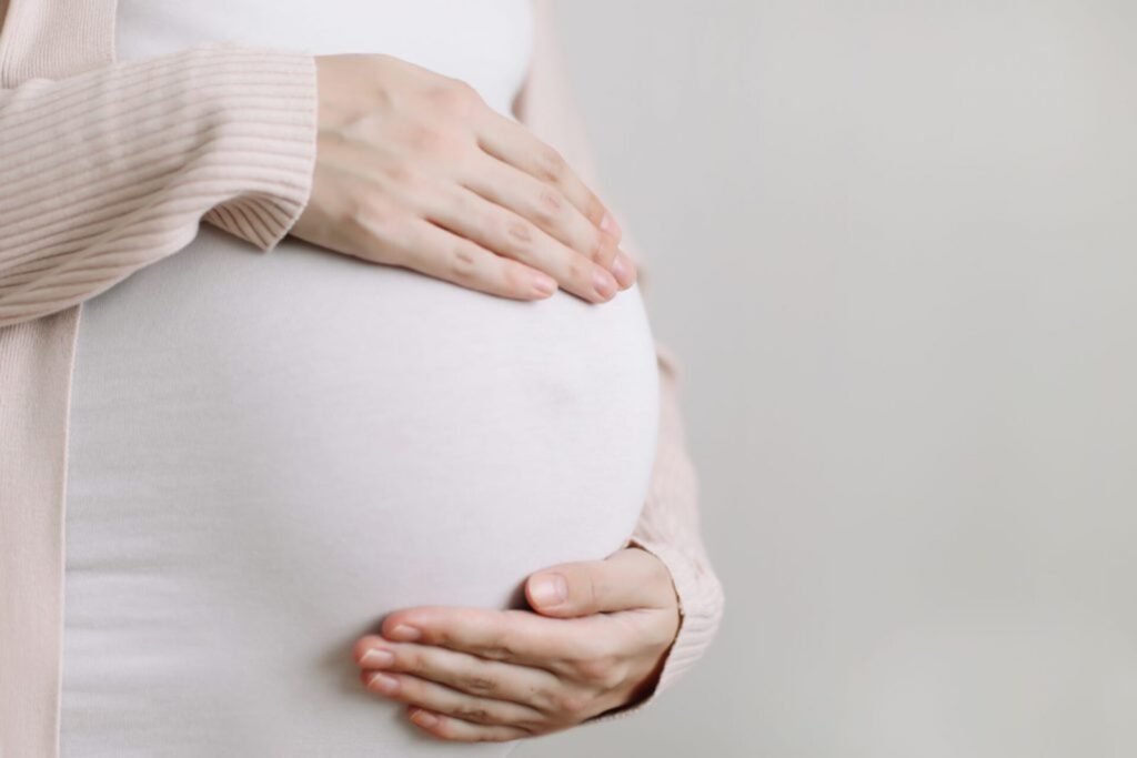 علاج حموضة المعدة للحامل.. ما هى أسباب حموضة المعدة عند الحامل.
