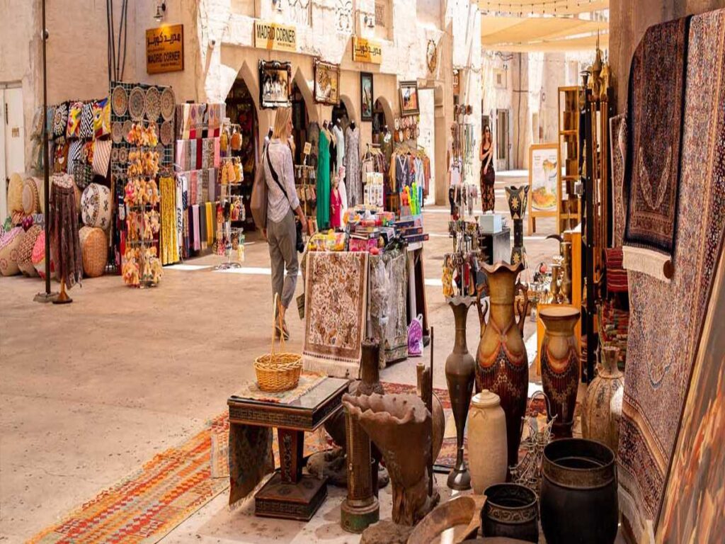 دليل سوق السيف في دبي .. محلات وساعات عمل وموقع سوق السيف التراثي في دبي