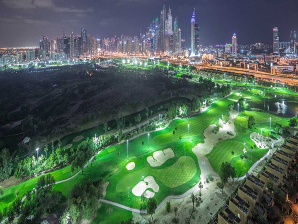 ملاعب الجولف الليلية في دبي .. دليل أماكن ممارسة رياضة الجولف ليلاً في دبي