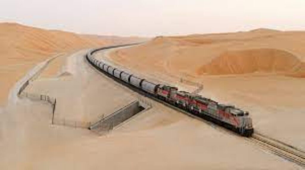 خدمات سكة قطار الاتحاد من السعودية إلى الإمارات ..فوائد قطار الاتحاد وأهميته الأقتصادية