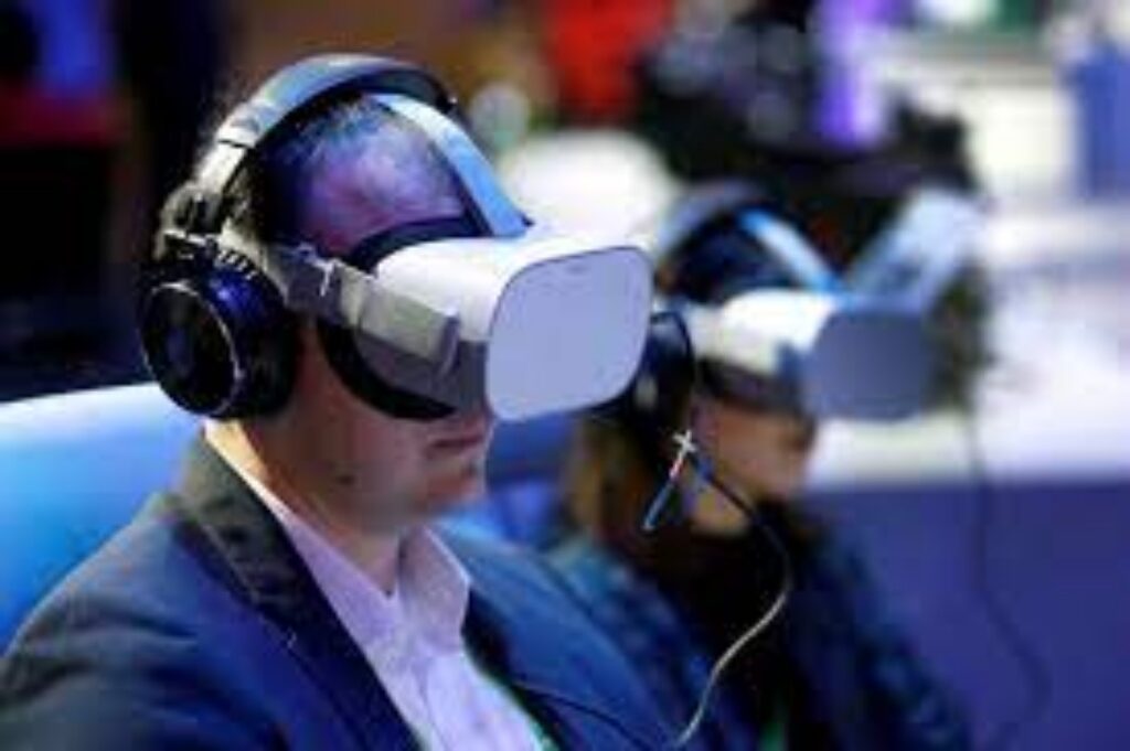 أسعار نظارات الواقع الافتراضي في السعودية 2023 ..آلية عملها وأنواعها 