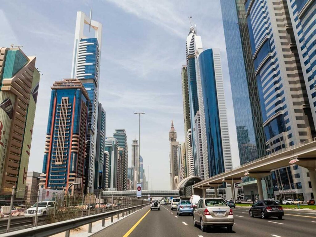 أهم الشوارع الحيوية والسياحية في دبي .. ما هي الاماكن التي يجب زيارتها في دبي؟
