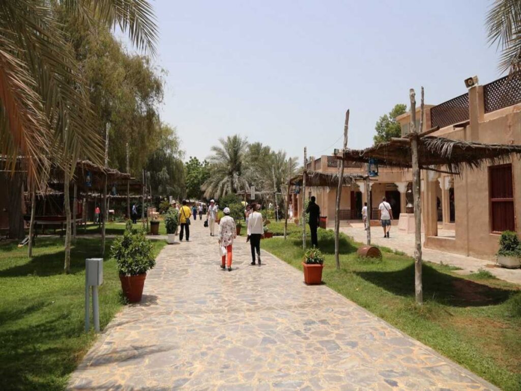 مناطق الجذب السياحي المجانية في أبو ظبي .. أفضل الأماكن السياحية المجانية في أبوظبي