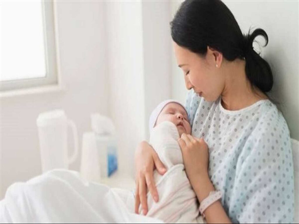 علاج الصداع الشديد بعد الولادة القيصرية .. وكم يستمر الصداع بعد الولادة القيصرية؟